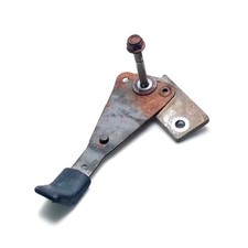 Support Roue Avant DROIT pour Tondeuse J.Deere 14SB