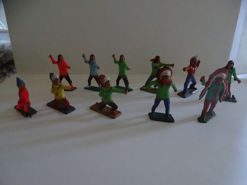 Starlux lot figurines - lot,