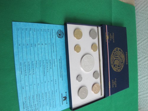 Coffret fleurs coins 1977 - fleurs,