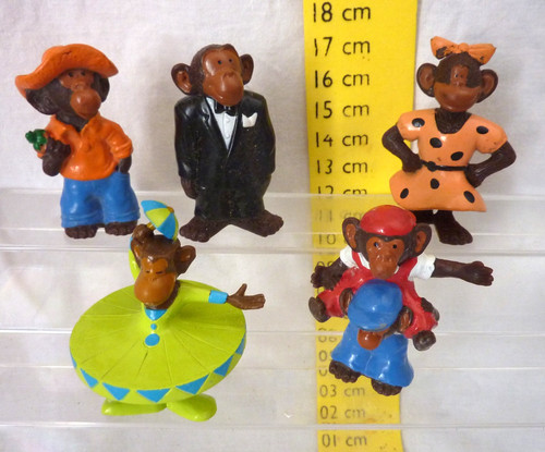 Figurines publicitaires omo - figurines,