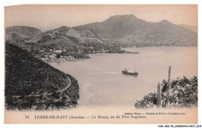 CAR-AEZP8-0356-GUADELOUPE - TERRE-DE-HAUT - SAINTES - Le bourg - Vu du fort na