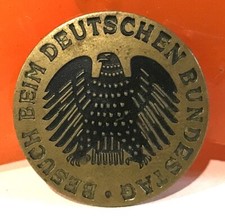 MEDAILLE BROCHE INSIGNE