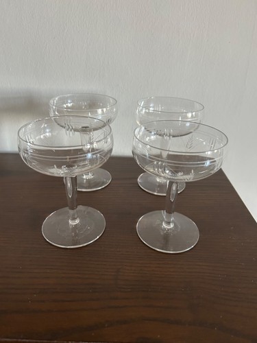 Coupelles champagne en - à,