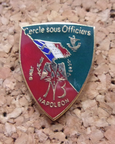 Beau pin cercle des sous - beau,