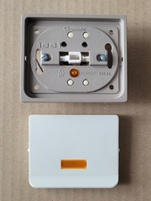 1 Poussoir lumineux 6A (voyant inclus) - Beige / Blanc ARNOULD 1001