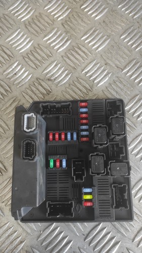 Boitier fusible renault - fusible,