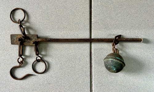 Balance romaine fer - fer, forgé