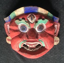 Masque du Sri Lanka bois peint rouge