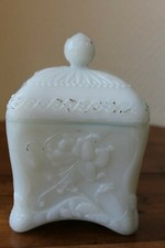 belle boite en opaline de foire marquée Vallerysthal