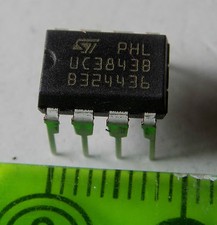 UC3843BN DIP8 STMICROELECTRONICS Contrôleur PWM, 25V-12V Alimentation, 250 kHz, 