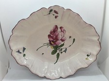 Plat ovale et creux ,faïence Niderviller,bord chantourné ,motif floral,18 ème 