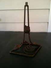 PIED DE LAMPE ART DECO EN FER FORGE DECOR FEUILLES SPIRALES