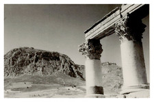 Grèce, Corinthe, Ruines antiques et colonnes, Tirage vintage, 1962 Photo prise p