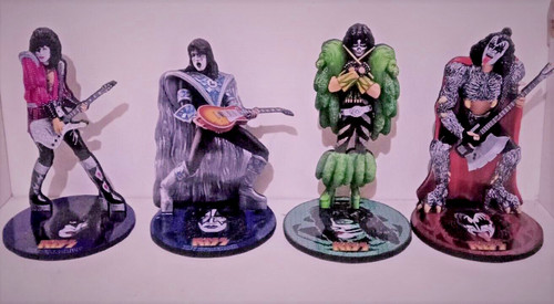 Kiss figurines paul - 4, ace