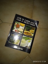 VENCE. LYON. Livre de cuisine pour le four à micro-ondes. Panasonic.