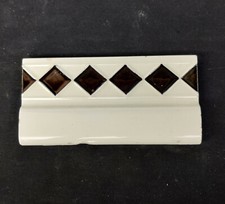 Vintage Noir Blanc Majolique