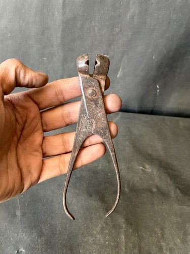 Rare ancien outil - ancien, fait