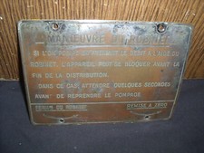 PLAQUE EN TOLE D EPOQUE MANOEUVRE DU ROBINET POMPE A ESSENCE SATAM MURALE