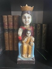 Statue ancienne en bois polychrome — Vierge à l’Enfant couronnée