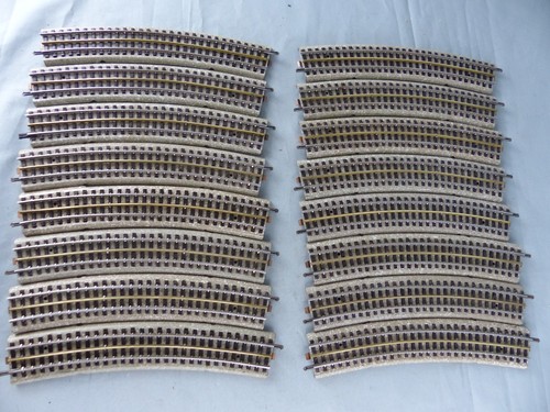 Lot de 16 - lot,