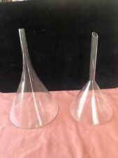 Entonnoirs en verre laboratoire /chimie 