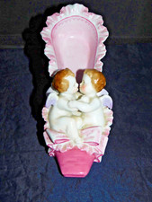 ancienne chaussure soulier en porcelaine decor anges angelots cupidons meissen ?