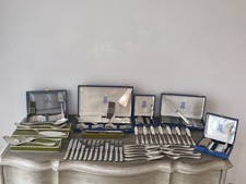 SUPERBE MENAGERE EN METAL