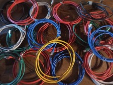 Lot 18 câbles RJ45 multicolores 2,3 & 5 mètres principalement