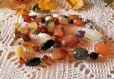 Collier ancien perles pierres