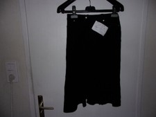 jupe noire légère Jus d'Orange Paris 75 % viscose 28 % polyester 36/38 fendu