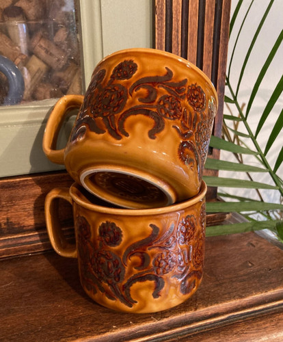 Duo tasses faïence - de, en