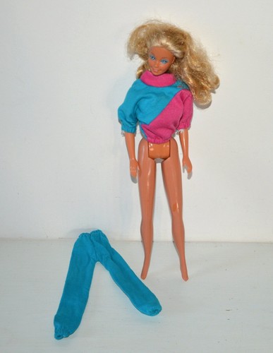Ancienne poupée barbie mattel - poupée,