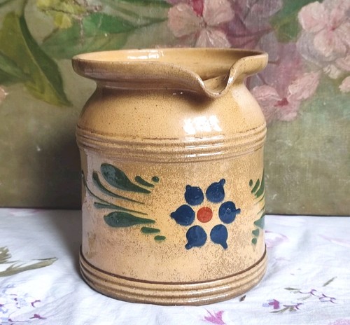Ancien grand pot - À, lait