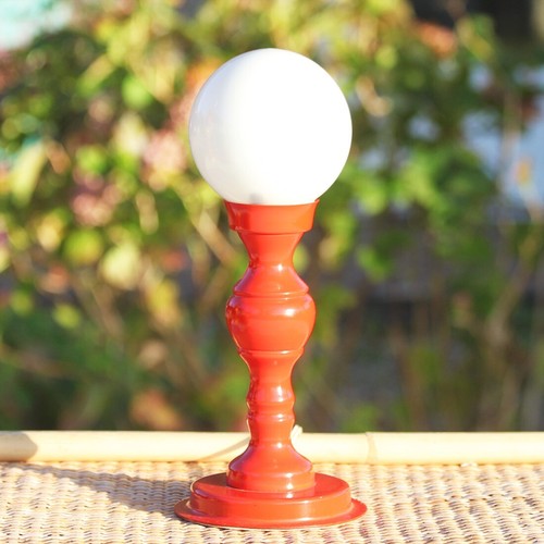 Lampe globe opaline pied - , en