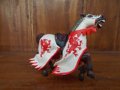 Cheval medieval papo 2004 - cheval, a