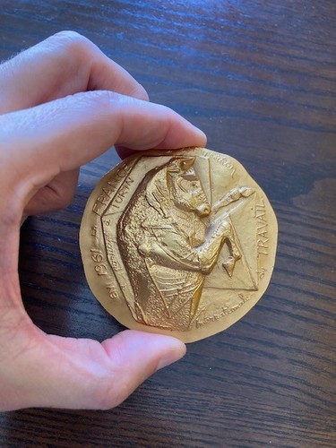 Médaille bronze doré signé - doré,