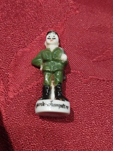 Fève garde champêtre f4 - ,