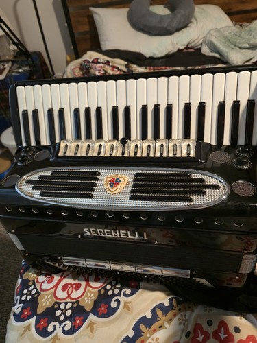 Serenelli accordion italy - serenelli,