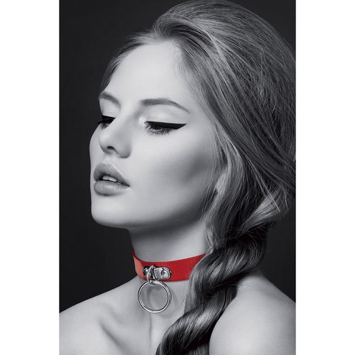 Collier fetish rouge avec