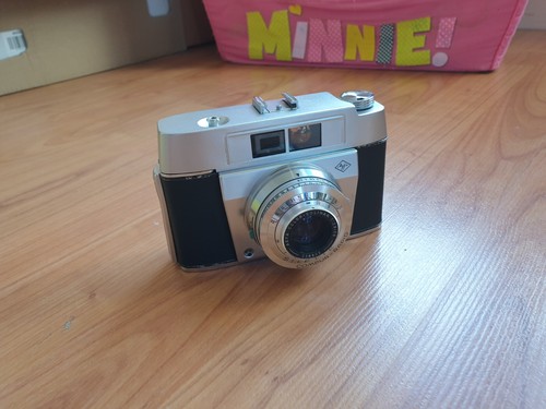 Appareil photo argentique - , *