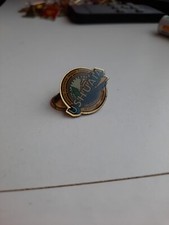 Pin's FR3 France 3 Ushuaia