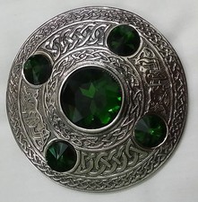 Highland Kilt Mouche Plaid Broche Finition Antique Vert Pierre Celtique Femmes