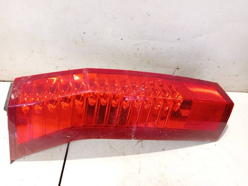 Cadillac srx 2004 tail light - cadillac,
