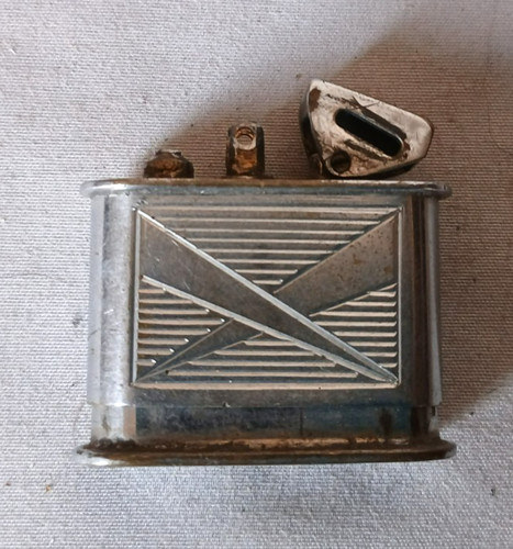 Ancien briquet essence luxuor - ancien,