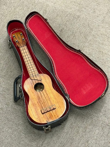 Rare good condition kamaka - good,