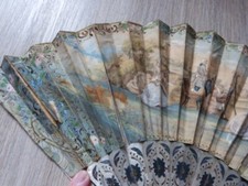 ancien éventail  monture nacre ajouré, feuille peinte  (ev120)