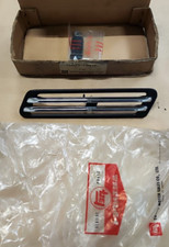 ORNEMENT CAPOT DROITE TOYOTA OEM COROLLA, TRUENO 1974 KE3*,5*,TE REF 75033-19035