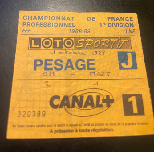 Ancien ticket billet football - ticket,