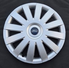 4 enjoliveurs Neuf por  Ford