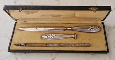 coffret à écriture, nécessaire de bureau, 3 objets en métal argenté- 1920 / XIXè
